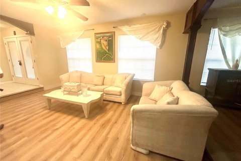 Villa ou maison à louer à Orlando, Floride: 3 chambres, 156.08 m2 № 2408305 - photo 4