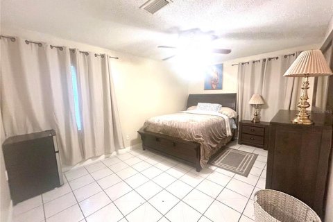 Villa ou maison à louer à Orlando, Floride: 3 chambres, 156.08 m2 № 2408305 - photo 11