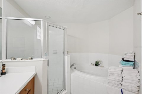 Townhouse in Ruskin, Florida 3 bedrooms, 170.38 sq.m. № 2151196 - photo 25