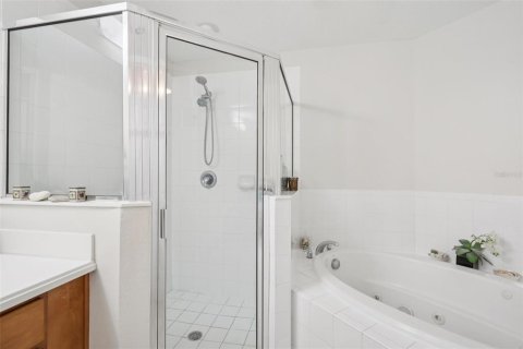 Townhouse in Ruskin, Florida 3 bedrooms, 170.38 sq.m. № 2151196 - photo 26
