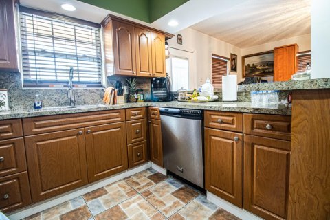 Casa en venta en Miami, Florida, 3 dormitorios, 98.85 m2 № 1847806 - foto 7
