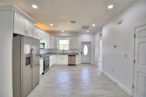 Appartement à louer à Indian lake estates, Floride: 3 chambres, 113.34 m2 № 2116079 - photo 6