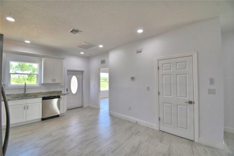 Appartement à louer à Indian lake estates, Floride: 3 chambres, 113.34 m2 № 2116079 - photo 4