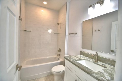 Appartement à louer à Indian lake estates, Floride: 3 chambres, 113.34 m2 № 2116079 - photo 21
