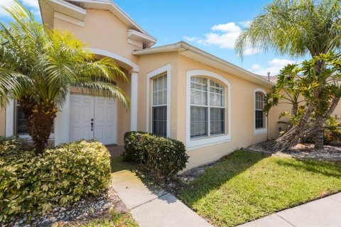 House in Wesley Chapel, Florida 3 bedrooms, 161.93 sq.m. № 1196991 - photo 4