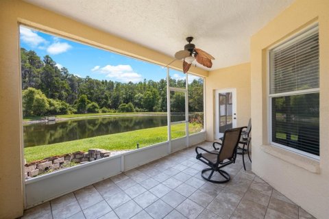 House in Wesley Chapel, Florida 3 bedrooms, 161.93 sq.m. № 1196991 - photo 30