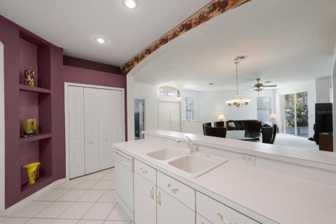 House in Wesley Chapel, Florida 3 bedrooms, 161.93 sq.m. № 1196991 - photo 16