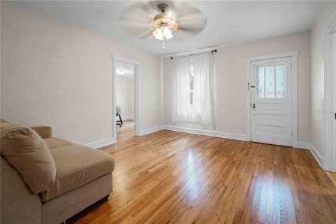 Casa en venta en Gainesville, Florida, 4 dormitorios, 112.41 m2 № 1894488 - foto 13