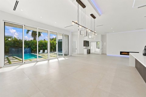 Villa ou maison à vendre à Fort Lauderdale, Floride: 3 chambres, 282.14 m2 № 2414597 - photo 18