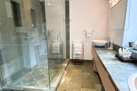 Condominio en venta en Miami Beach, Florida, 2 dormitorios, 135.27 m2 № 2029914 - foto 9