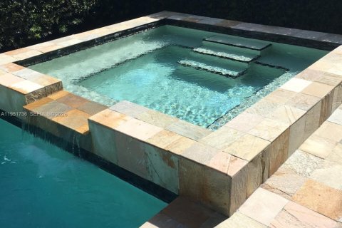 Condominio en venta en Miami Beach, Florida, 2 dormitorios, 135.27 m2 № 2029914 - foto 18