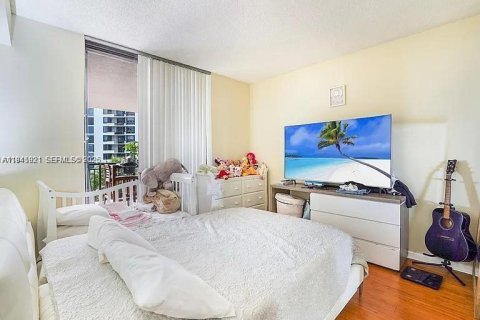 Купить кондоминиум в Майами, Флорида 1 спальня, 55.74м2, № 2002342 - фото 11