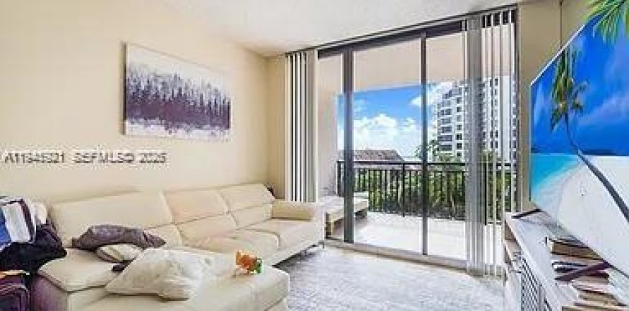 Кондоминиум с 1 спальней в Майами, Флорида № 2002342