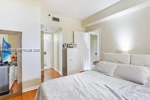 Купить кондоминиум в Майами, Флорида 1 спальня, 55.74м2, № 2002342 - фото 9