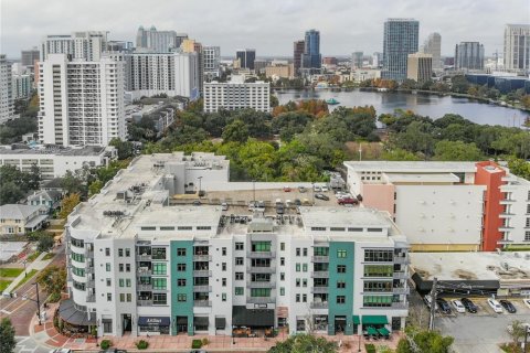 Condo à Orlando, Floride, 4 chambres  № 2303189