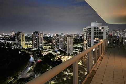 Condo in Aventura, Florida, 3 bedrooms  № 1826085 - photo 8