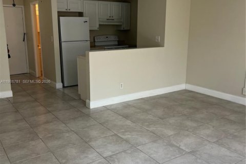 Condo in Coral Springs, Florida  № 2051461 - photo 5