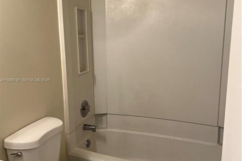 Condo in Coral Springs, Florida  № 2051461 - photo 8