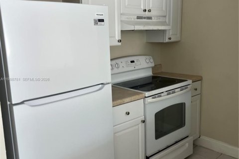 Condo in Coral Springs, Florida  № 2051461 - photo 6