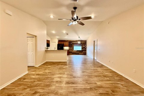 Casa en alquiler en Zephyrhills, Florida, 3 dormitorios, 138.8 m2 № 1822610 - foto 6