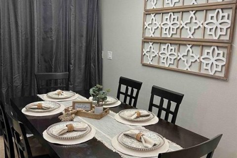 Adosado en alquiler en Kissimmee, Florida, 4 dormitorios, 176.7 m2 № 2104075 - foto 6