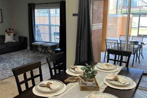 Adosado en alquiler en Kissimmee, Florida, 4 dormitorios, 176.7 m2 № 2104075 - foto 8