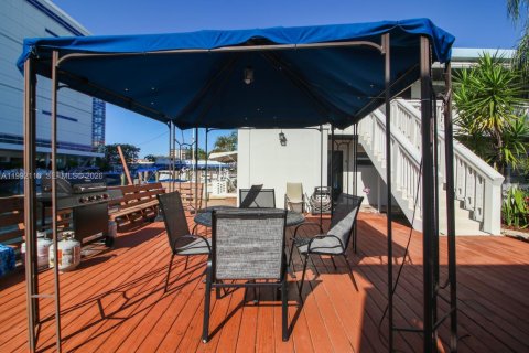 Copropriété à louer à Fort Lauderdale, Floride: 2 chambres, 53.42 m2 № 2062429 - photo 10