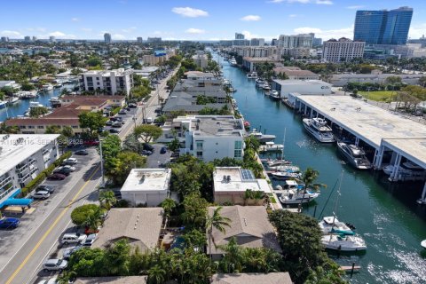 Copropriété à louer à Fort Lauderdale, Floride: 2 chambres, 53.42 m2 № 2062429 - photo 5