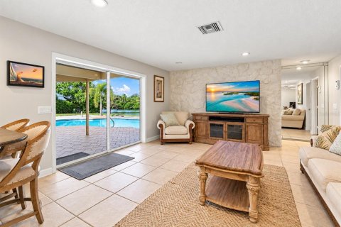 Villa ou maison à vendre à Port Charlotte, Floride: 3 chambres, 220.92 m2 № 2410600 - photo 16
