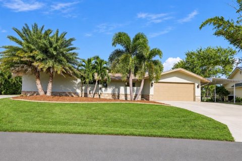 Villa ou maison à vendre à Port Charlotte, Floride: 3 chambres, 220.92 m2 № 2410600 - photo 2