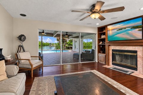 Villa ou maison à vendre à Port Charlotte, Floride: 3 chambres, 220.92 m2 № 2410600 - photo 5