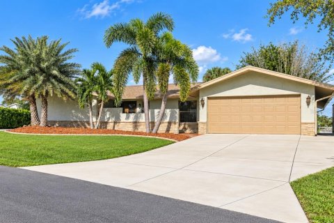 Villa ou maison à vendre à Port Charlotte, Floride: 3 chambres, 220.92 m2 № 2410600 - photo 3