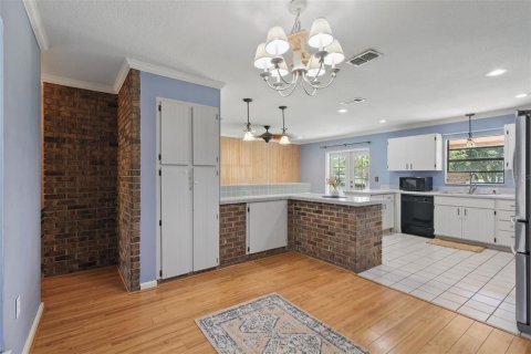 House in Orlando, Florida 3 bedrooms, 164.53 sq.m. № 1745014 - photo 13