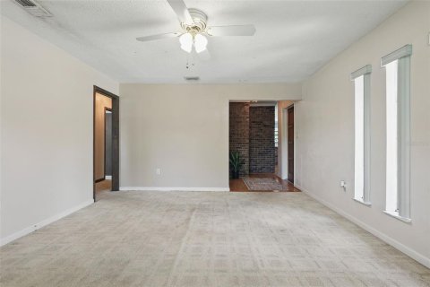 House in Orlando, Florida 3 bedrooms, 164.53 sq.m. № 1745014 - photo 10
