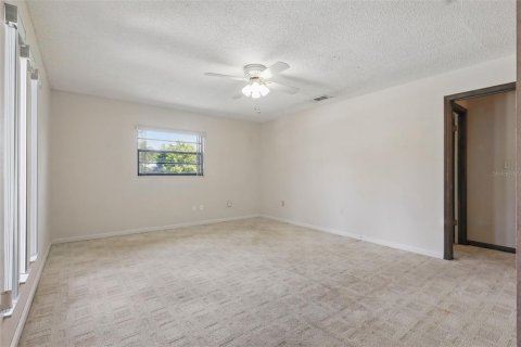 House in Orlando, Florida 3 bedrooms, 164.53 sq.m. № 1745014 - photo 9