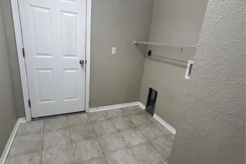 Casa en alquiler en Ocala, Florida, 4 dormitorios, 212.65 m2 № 1906126 - foto 4