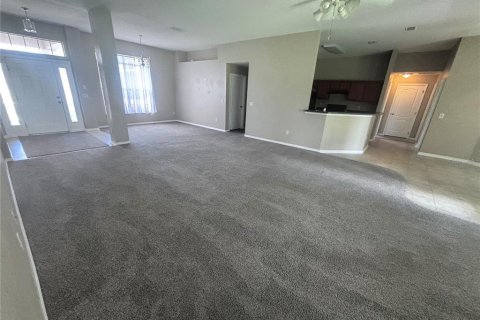 Casa en alquiler en Ocala, Florida, 4 dormitorios, 212.65 m2 № 1906126 - foto 2