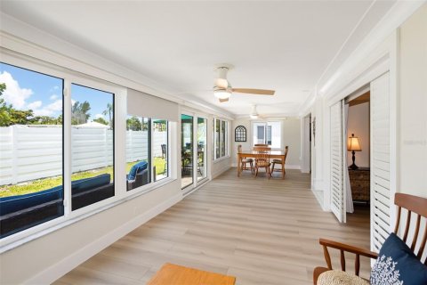 Condominio en venta en Longboat Key, Florida, 2 dormitorios, 115.29 m2 № 2148273 - foto 17