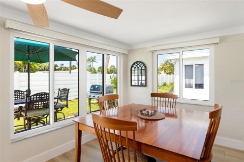 Condominio en venta en Longboat Key, Florida, 2 dormitorios, 115.29 m2 № 2148273 - foto 18