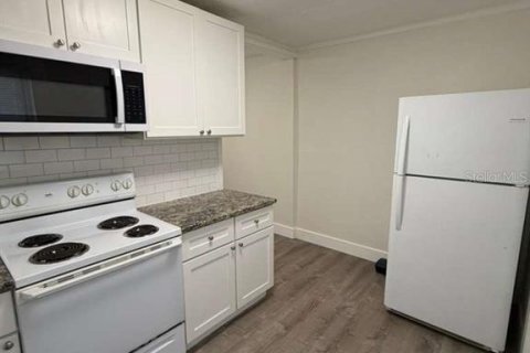 Villa ou maison à vendre à Tampa, Floride: 3 chambres, 76.55 m2 № 2142468 - photo 7