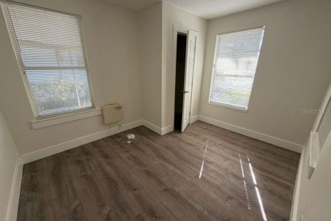 Villa ou maison à vendre à Tampa, Floride: 3 chambres, 76.55 m2 № 2142468 - photo 5