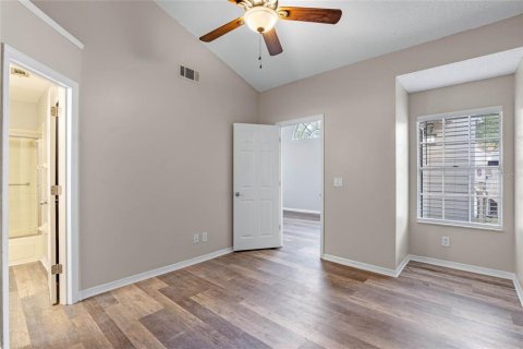 Condo in Altamonte Springs, Florida, 2 bedrooms  № 1513102 - photo 24