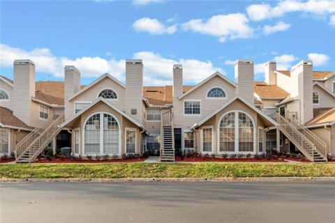 Condo in Altamonte Springs, Florida, 2 bedrooms  № 1513102 - photo 1