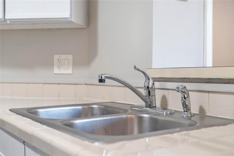 Condo in Altamonte Springs, Florida, 2 bedrooms  № 1513102 - photo 15