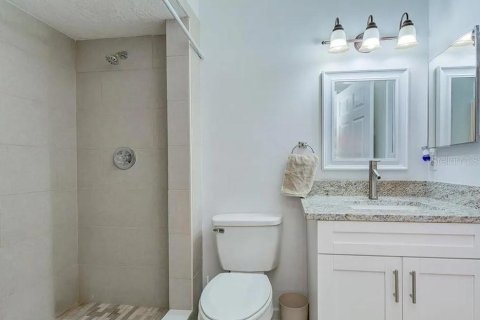 House in Zephyrhills, Florida 4 bedrooms, 158.12 sq.m. № 1652426 - photo 4