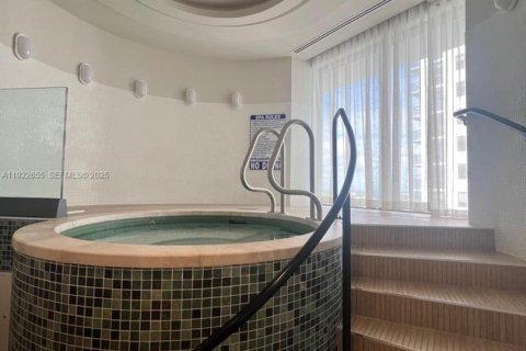 Снять в аренду кондоминиум в Майами, Флорида 2 спальни, 85.93м2, № 1987888 - фото 21