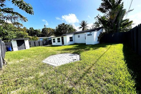 Villa ou maison à vendre à Fort Lauderdale, Floride: 2 chambres, 104.24 m2 № 2278278 - photo 20