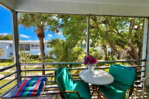 Condominio en venta en Pompano Beach, Florida, 2 dormitorios, 65.5 m2 № 2240246 - foto 2
