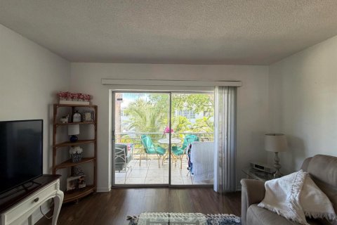 Condominio en venta en Pompano Beach, Florida, 2 dormitorios, 65.5 m2 № 2240246 - foto 7
