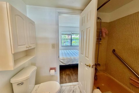 Condominio en venta en Pompano Beach, Florida, 2 dormitorios, 65.5 m2 № 2240246 - foto 21